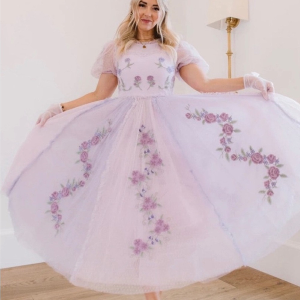 Ivy City Co Enchanted Dress - Size Small